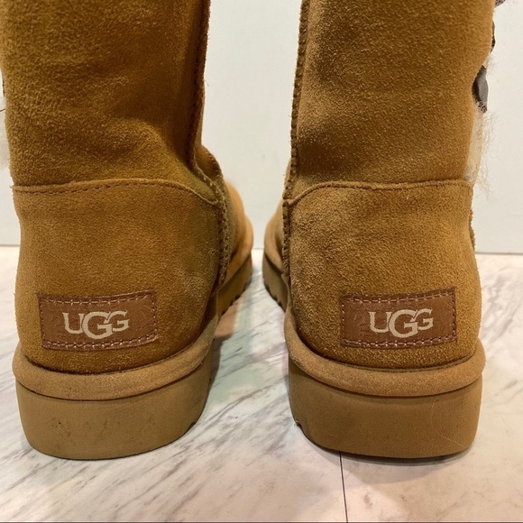 New! UGG Constantine Chestnut Short Boots 6 - Picture 4 of 15